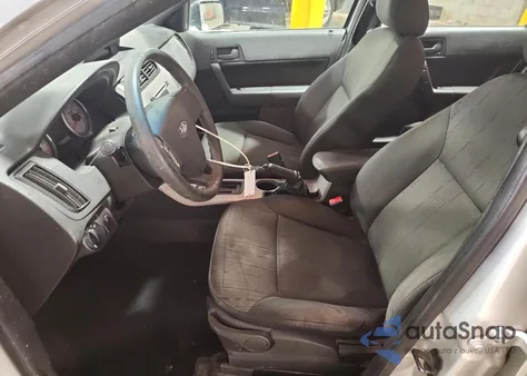 2010 Ford Focus Se z USA, uszkodzony, nr VIN 1FAHP3FN4AW104076